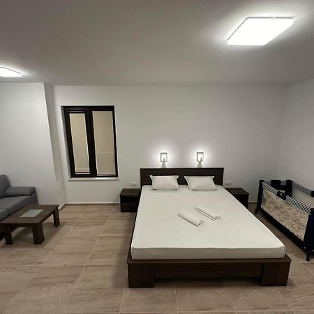 St George Apartcomplex Skorpilovci Kültér fotó