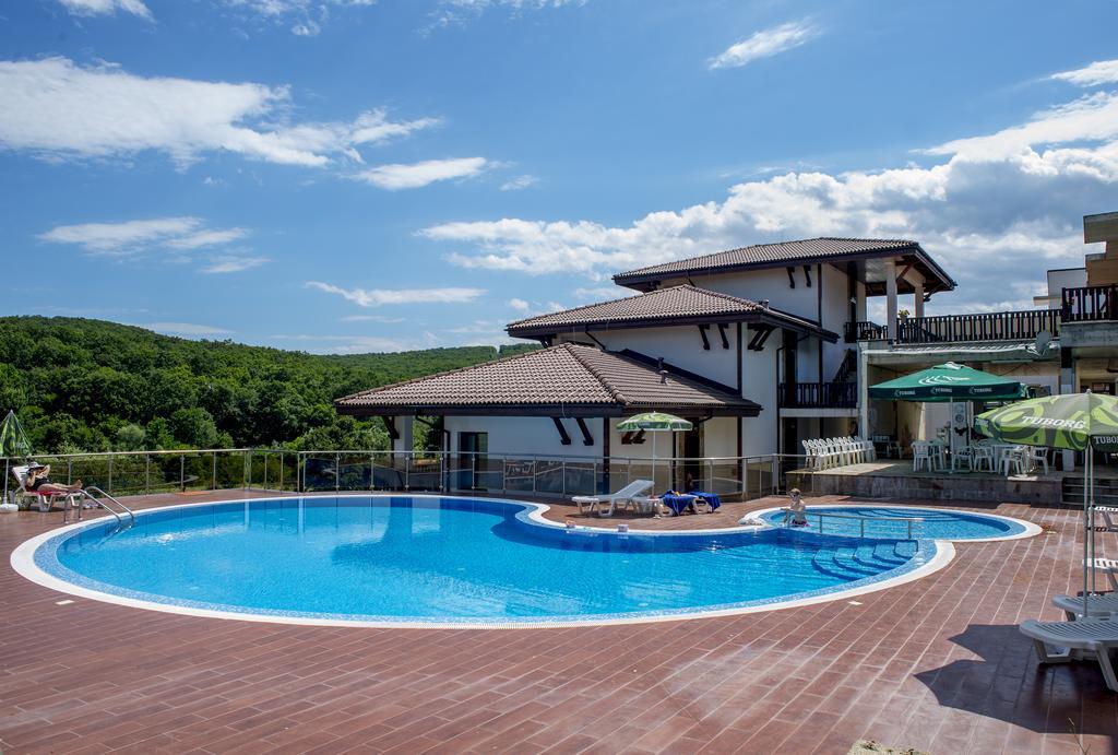 St George Apartcomplex Skorpilovci Kültér fotó