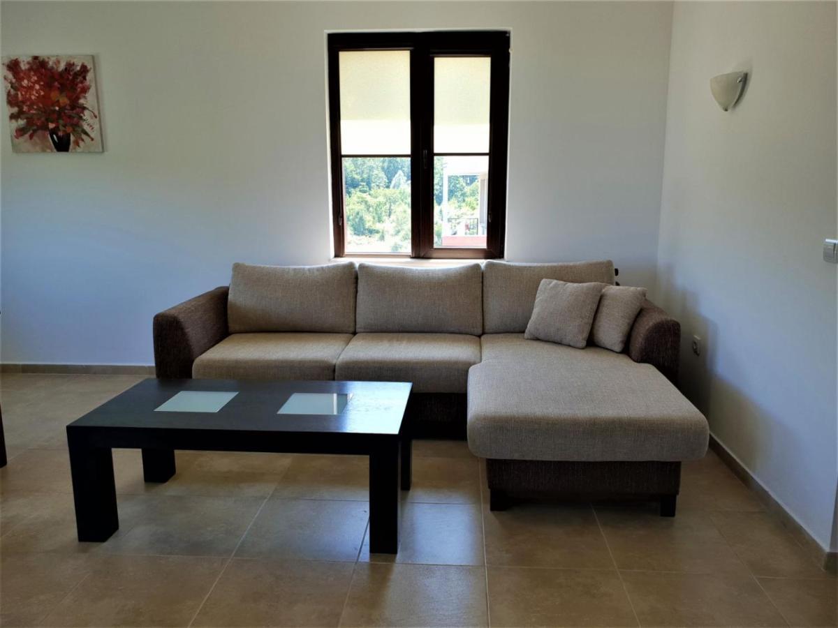 St George Apartcomplex Skorpilovci Kültér fotó